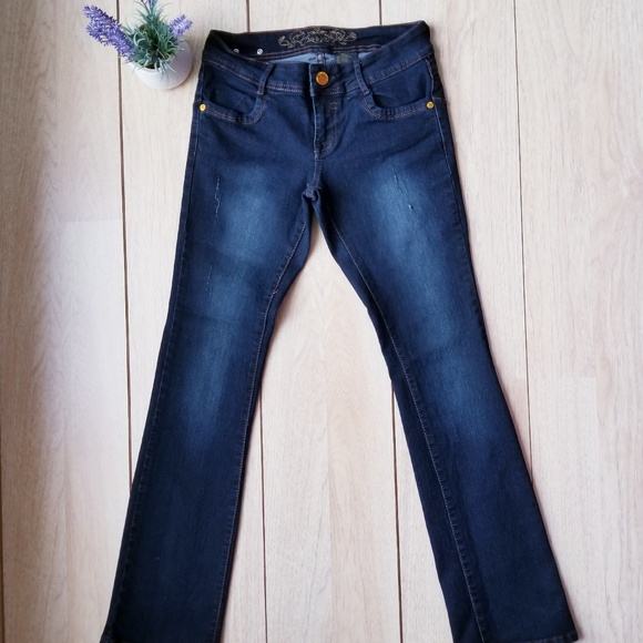 Queen Jeans | Size 7 Juniors - Picture 1 of 5